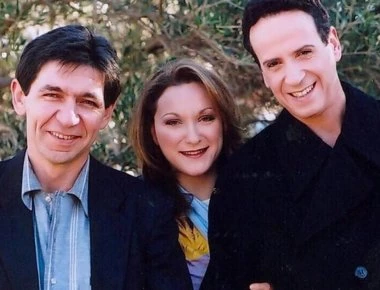 Το νέο «Καφέ της Χαράς» είναι γεγονός (βίντεο)